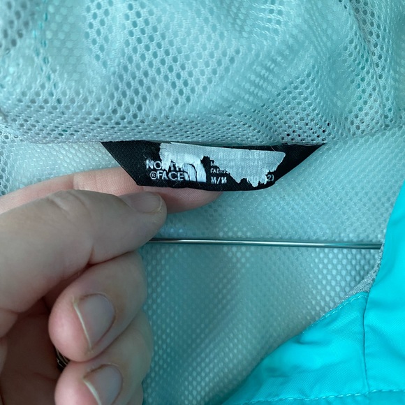 Girl’s Size Medium Turquoise North Face Dryvent Raincoat - Picture 5 of 8